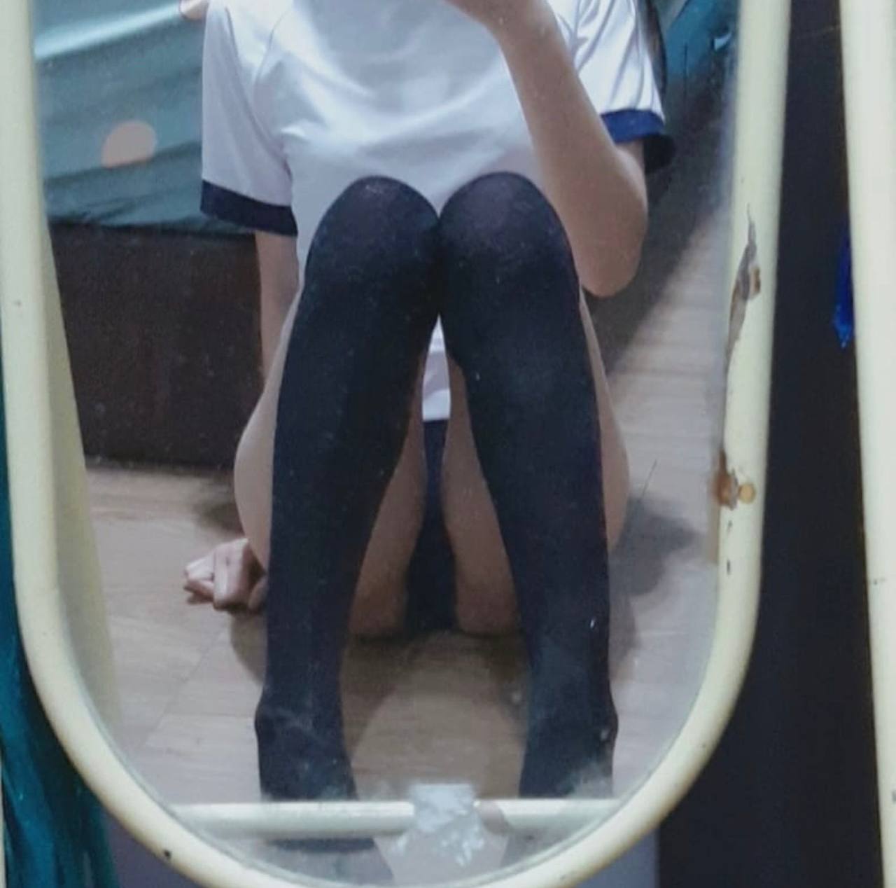 Sau khi ăn lẩu, tôi đã gặp được một người nổi tiếng ở Thượng Hải vào năm 2001~ Cô giáo mẫu giáo lụa đen giỏi nhất đang trong thời kỳ rụng trứng, cô ấy vui mừng đến mức hét lên...